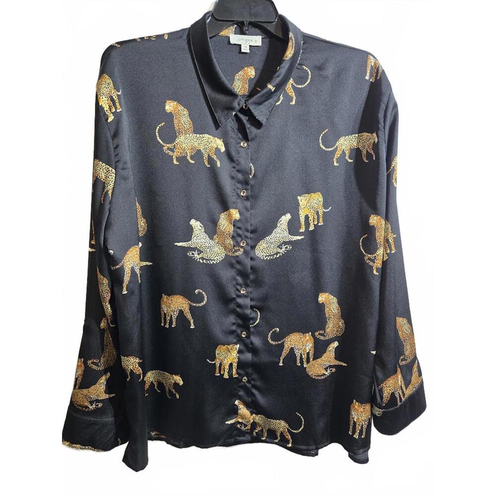 Umgee Black Tiger Print Button-Up Shirt